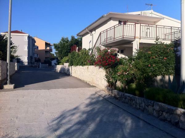 Apartman Lidija Ciovo Trogir Eksteriør bilde